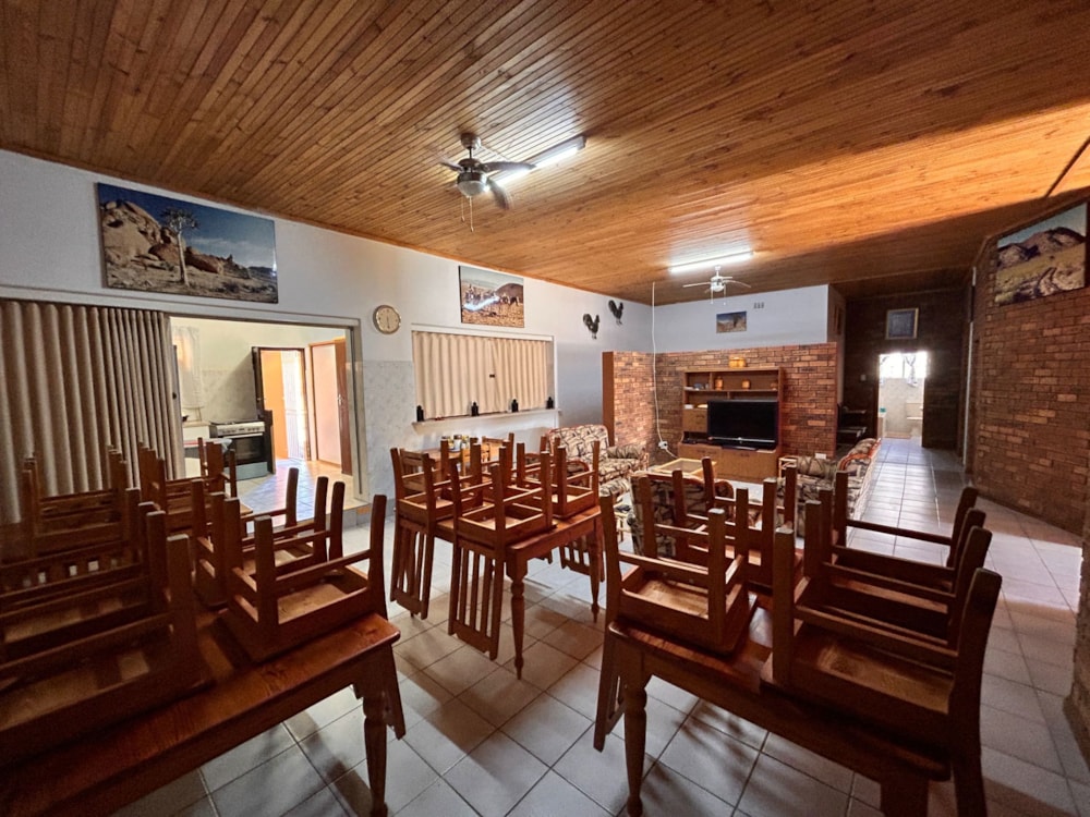 House for sale in Kamieskroon, Northern Cape - 1NA1689531 House for sale in Kamieskroon, Northern Cape - 1NA1689531