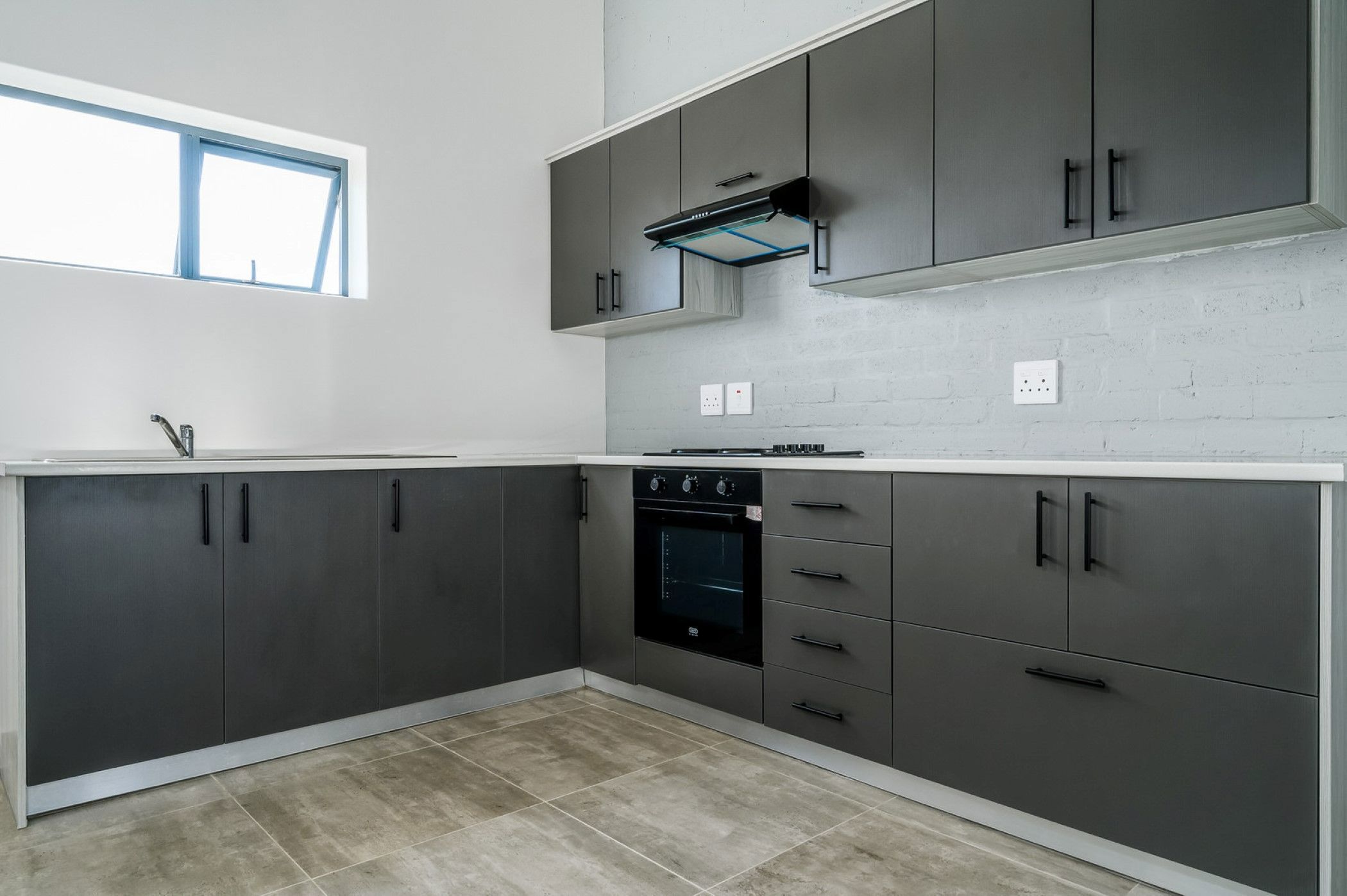 Townhouse for sale in Rowallan Park - 1PLZ1689516