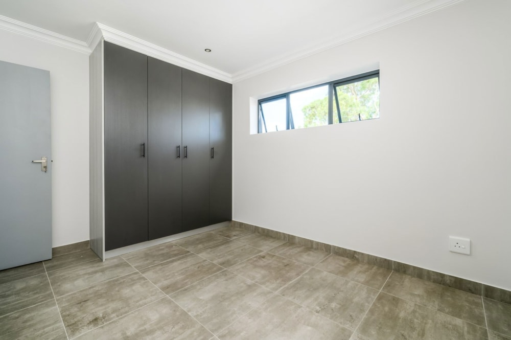 Townhouse for sale in Rowallan Park - 1PLZ1689516