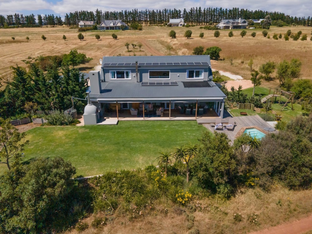 Double-storey house for sale in Gloria Bay - 1SW1691981 Double-storey house for sale in Gloria Bay - 1SW1691981