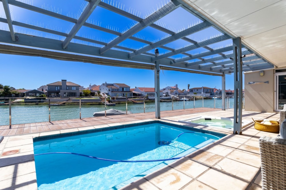 House for sale in Port Owen - LA1689766