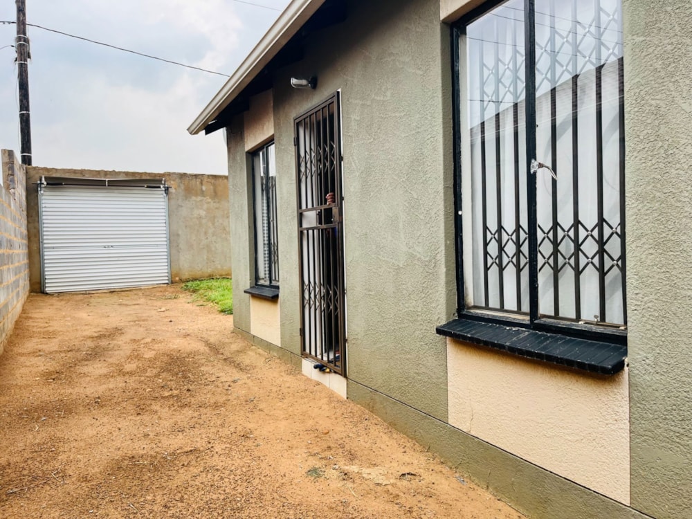 House for sale in Palm Springs - 1VT1689854