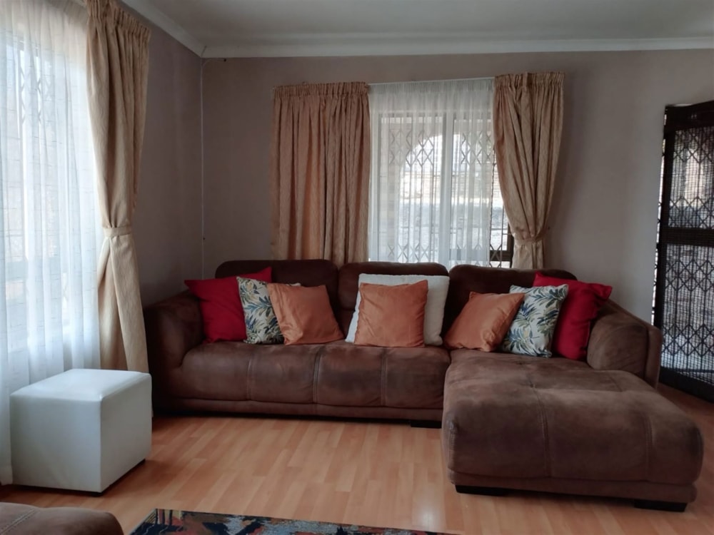 House for sale in Chatsworth, KwaZulu-Natal - 1WP1689726 House for sale in Chatsworth, KwaZulu-Natal - 1WP1689726