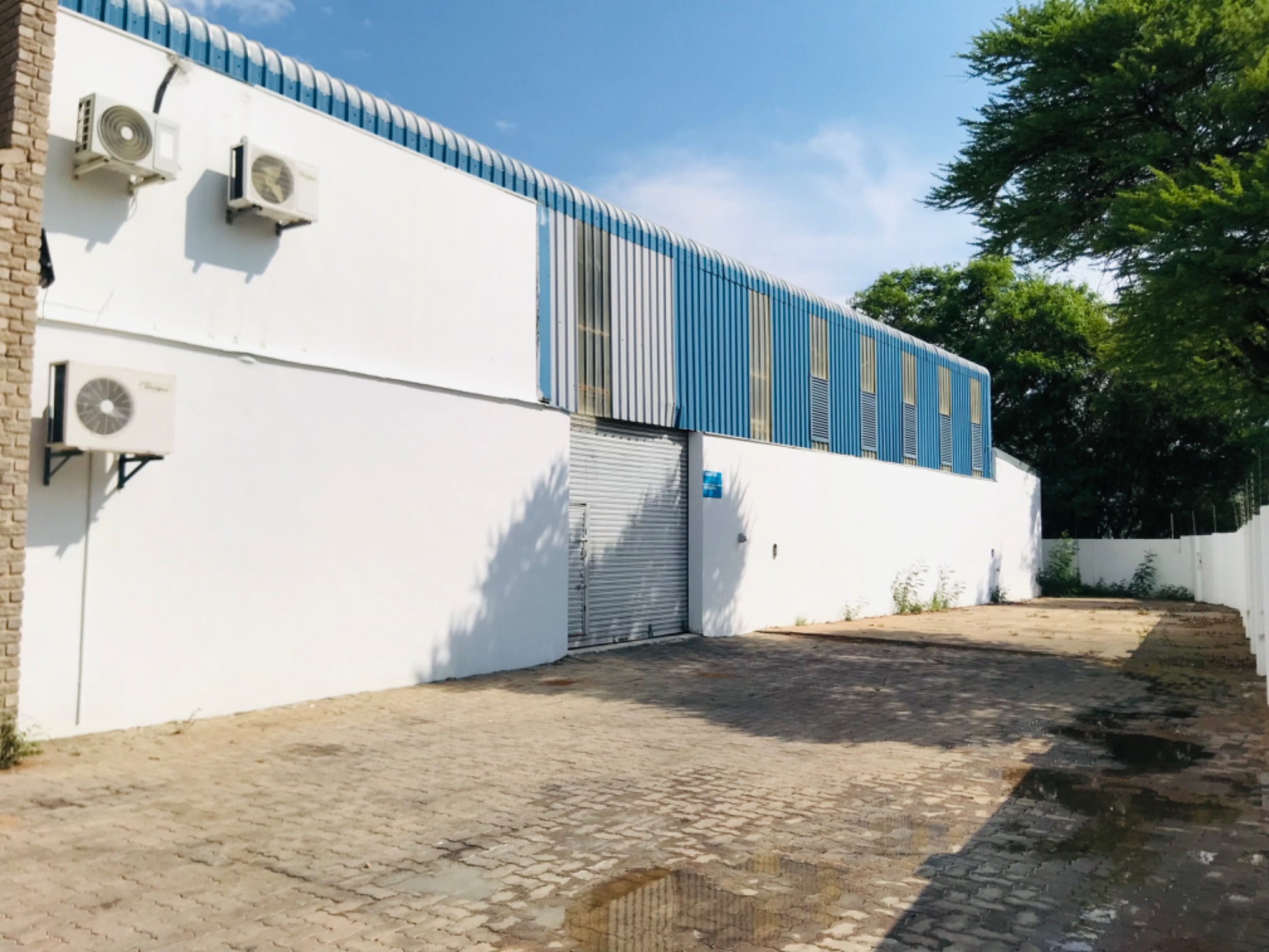 Commercial industrial property to rent in Phakalane, Botswana - 3BO1689690