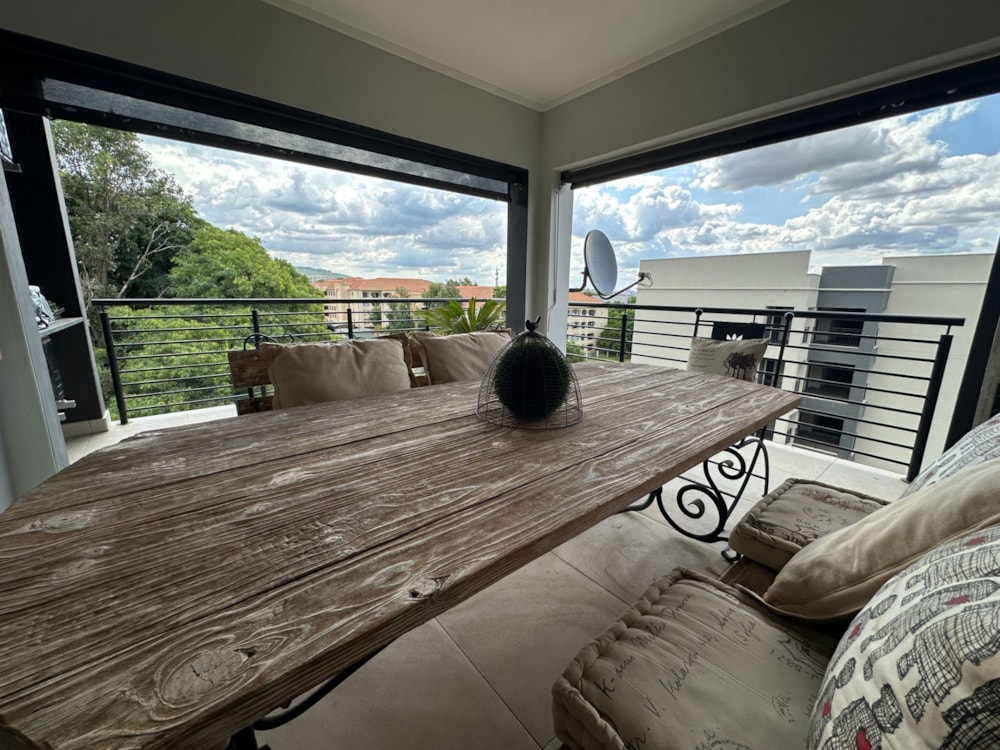 Penthouse apartment for sale in Waterkloof, Pretoria East - PT1689736