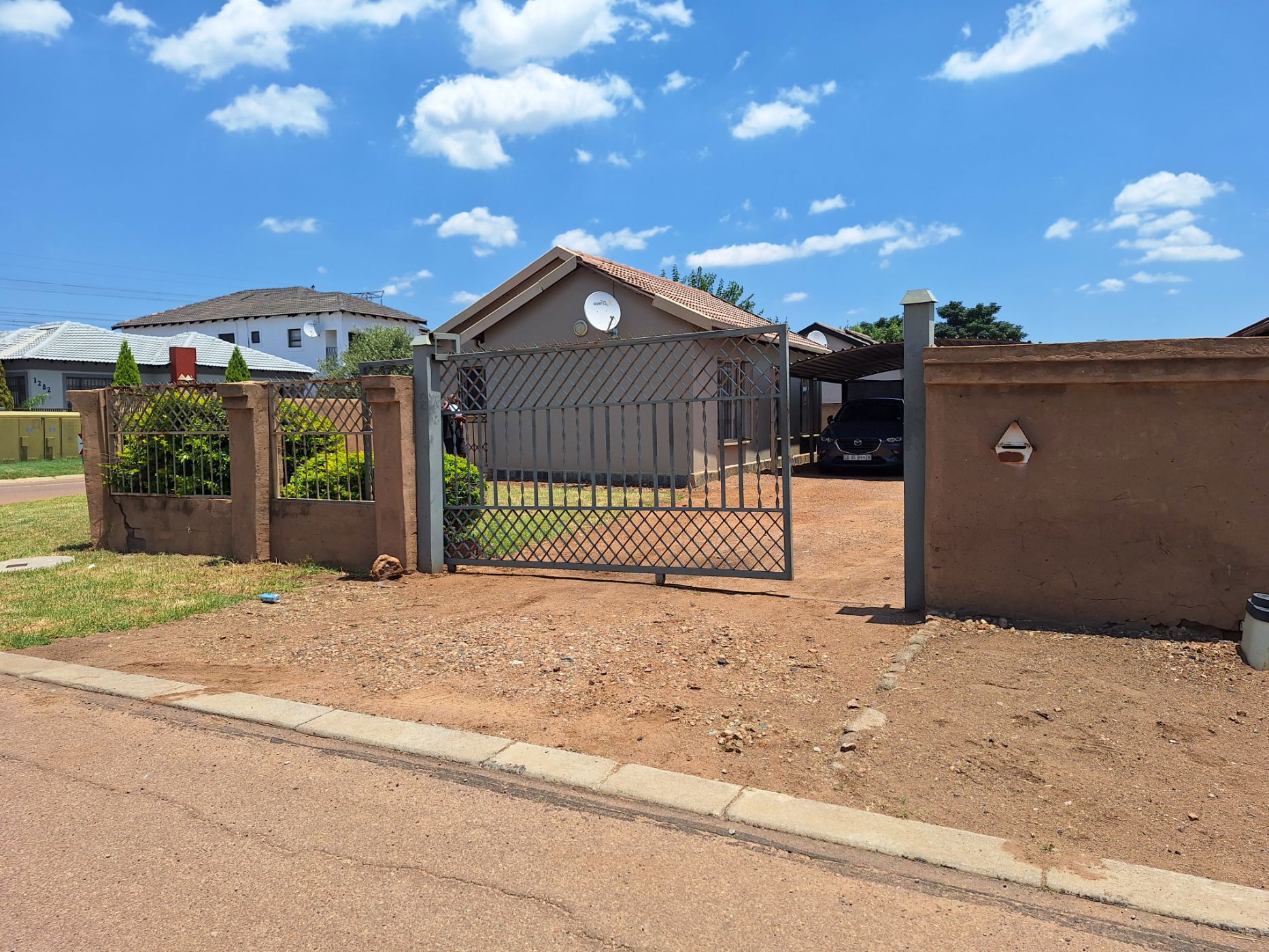 House for sale in Rosslyn - PTM1691006