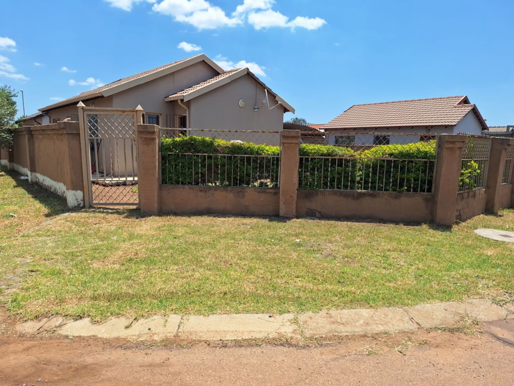 House for sale in Rosslyn - PTM1691006 House for sale in Rosslyn - PTM1691006