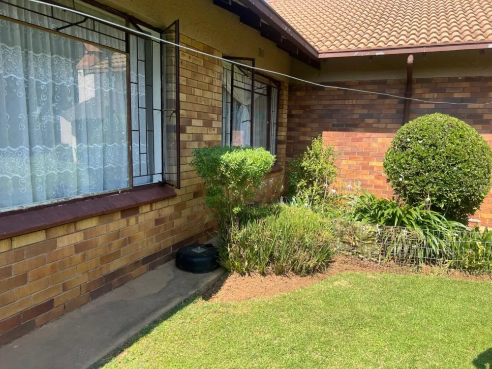 House sold in Crystal Park - EN1689888 House sold in Crystal Park - EN1689888