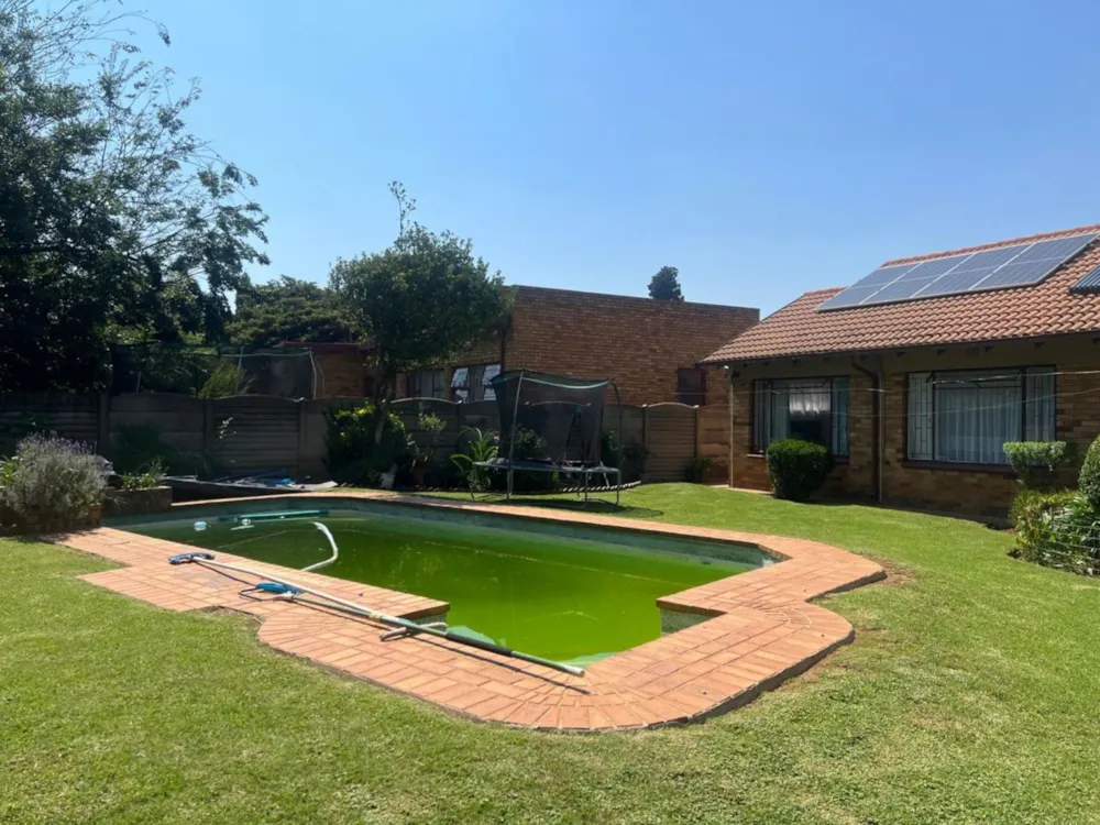 House sold in Crystal Park - EN1689888 House sold in Crystal Park - EN1689888