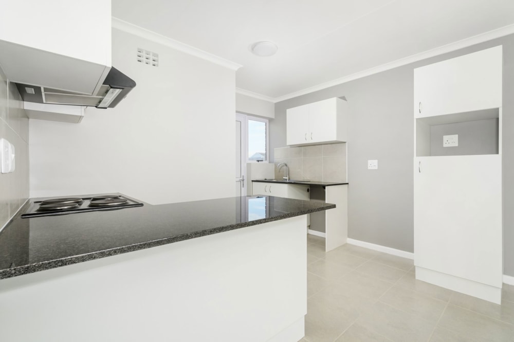 Apartment for sale in Fairview, Port Elizabeth, Gqeberha - 1PLZ1689898 Apartment for sale in Fairview, Port Elizabeth, Gqeberha - 1PLZ1689898