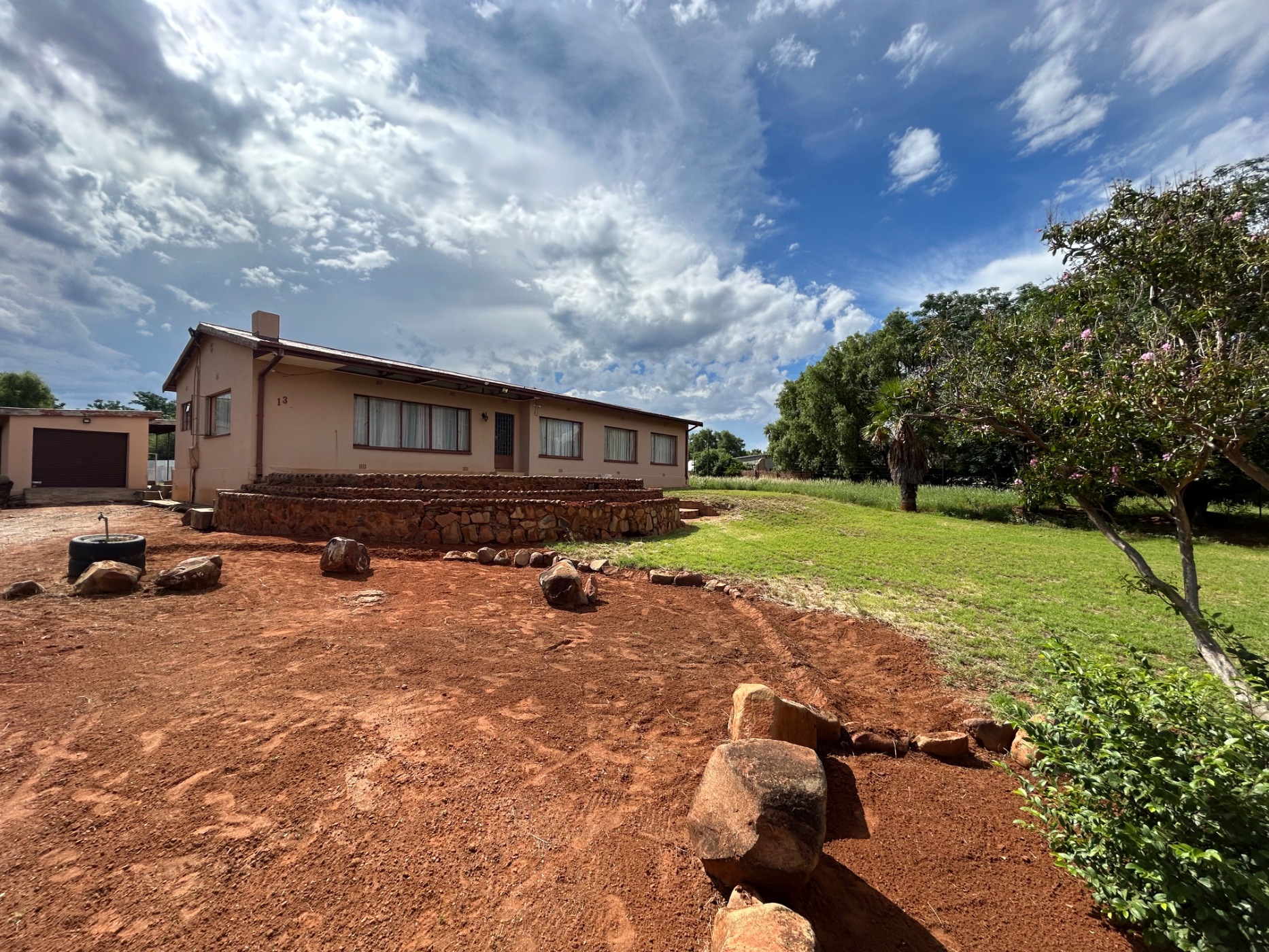 House for sale in Barkly West - 1KJ1690043