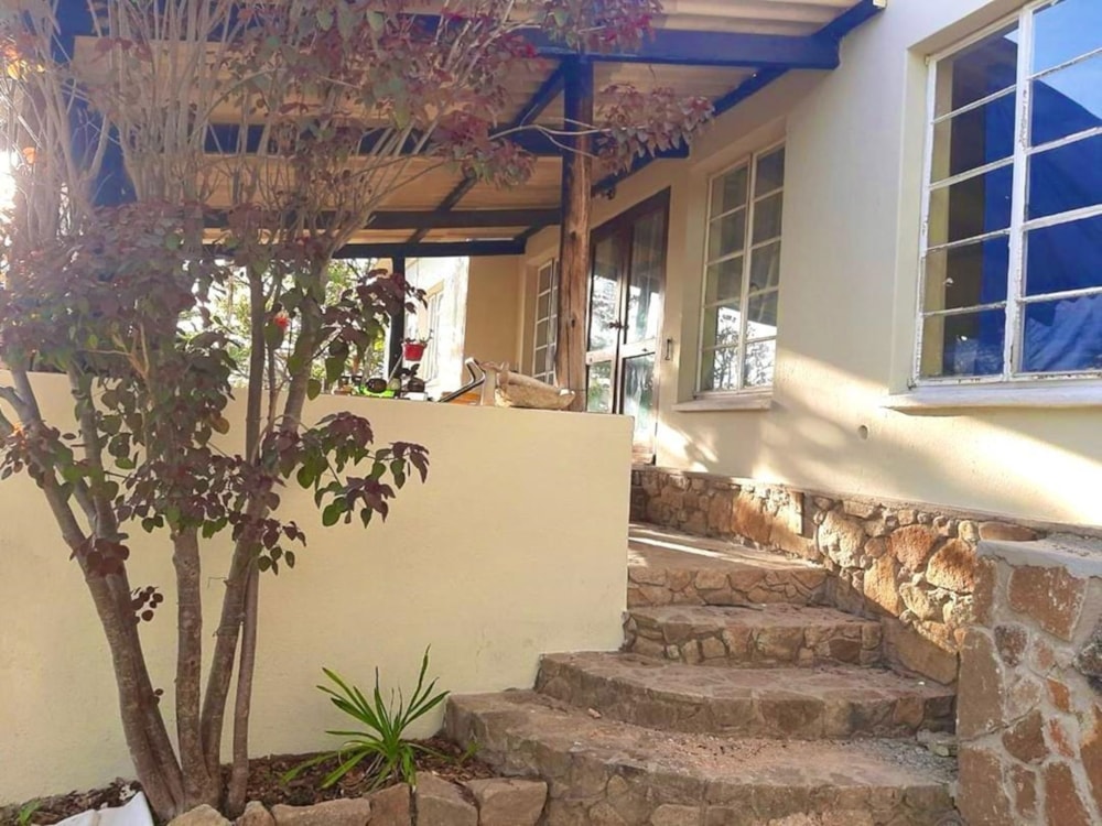 Garden cottage sold in Juliasdale, Zimbabwe - 3ZB1690096 Garden cottage sold in Juliasdale, Zimbabwe - 3ZB1690096