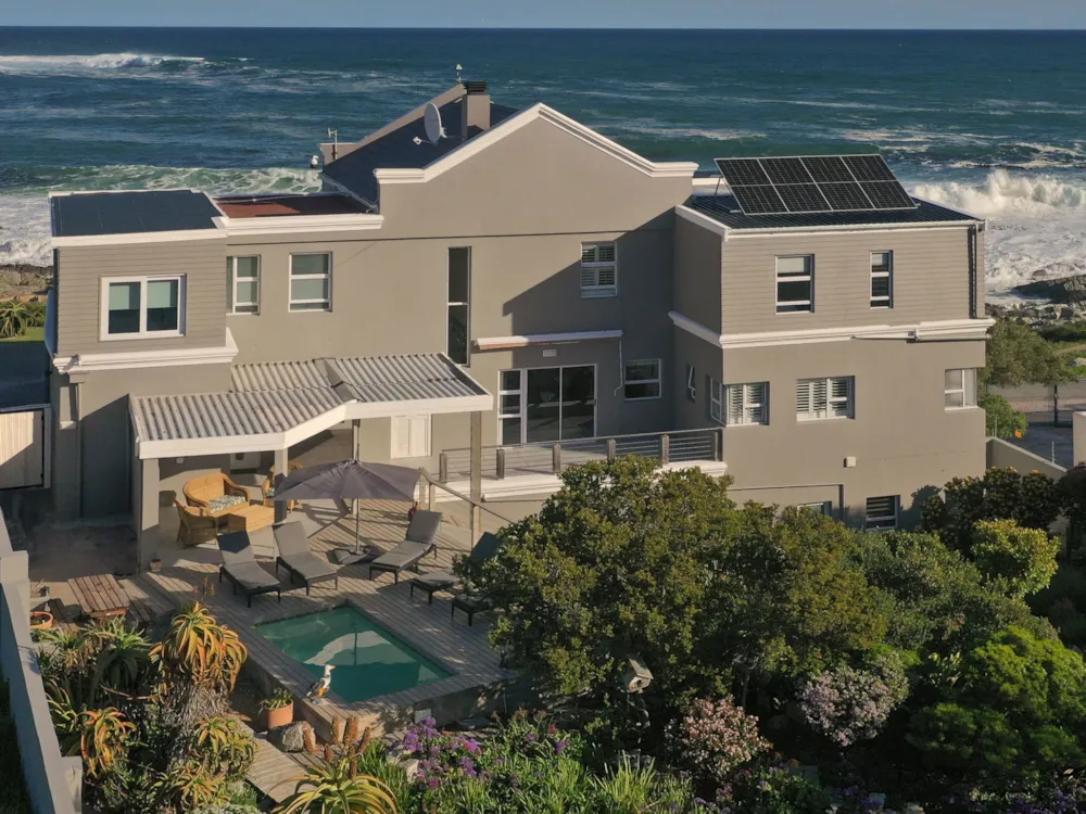 Guesthouse sold in Sandbaai - PGLAG1690130 Guesthouse sold in Sandbaai - PGLAG1690130