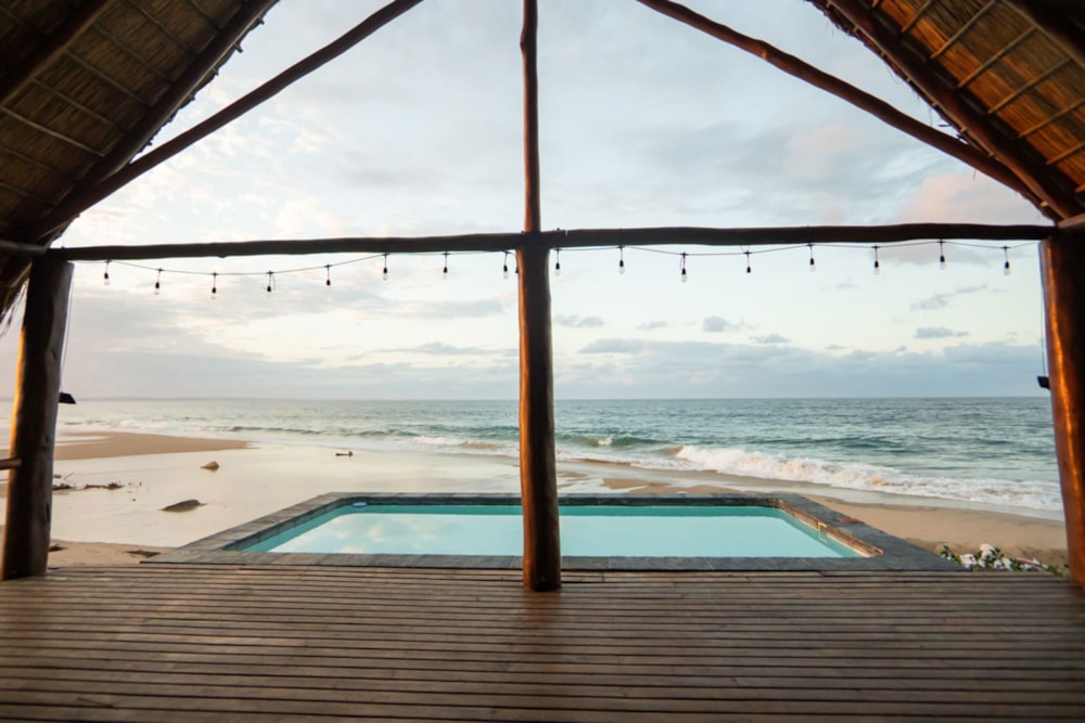 Beach resort for sale in Praia da Barra, Mozambique - 3MQ1690149