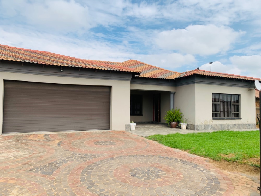 House for sale in Tsakane - 1BJ1690174