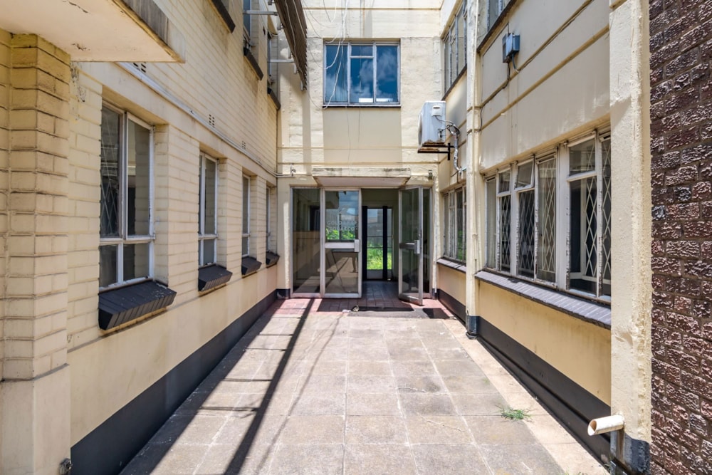 Commercial industrial property for sale in Southerton, Zimbabwe - 3ZB1690436