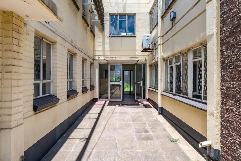 Commercial industrial property for sale in Southerton, Zimbabwe - 3ZB1690436 Commercial industrial property for sale in Southerton, Zimbabwe - 3ZB1690436