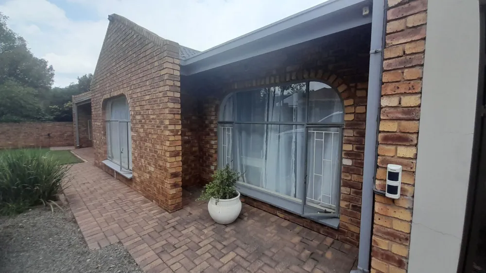 House for sale in Vanderbijlpark SE 3 - 1VT1690270 House for sale in Vanderbijlpark SE 3 - 1VT1690270