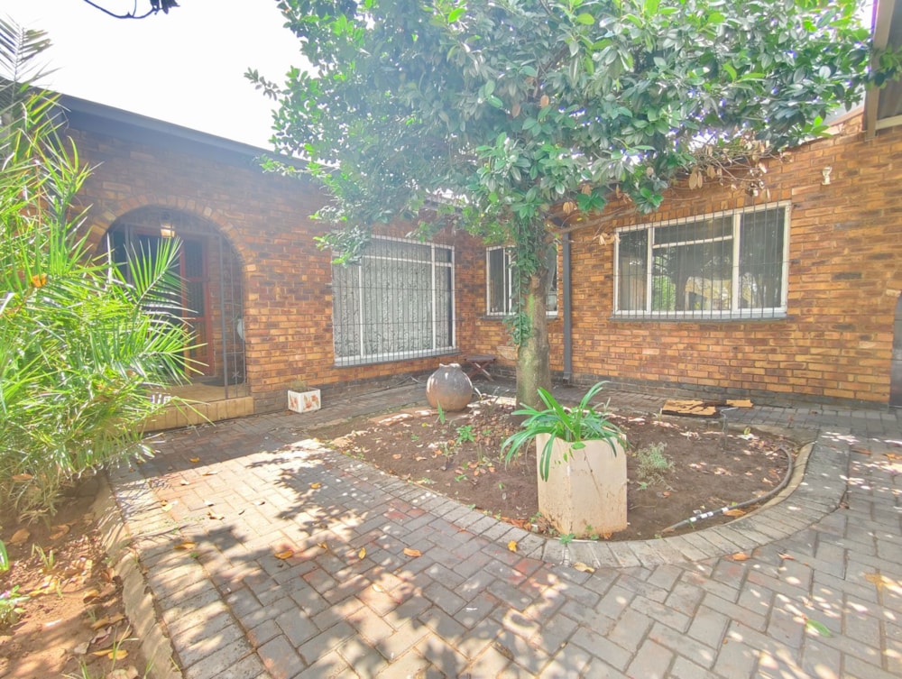 House for sale in  Vanderbijlpark SW 2 - 1VT1690259