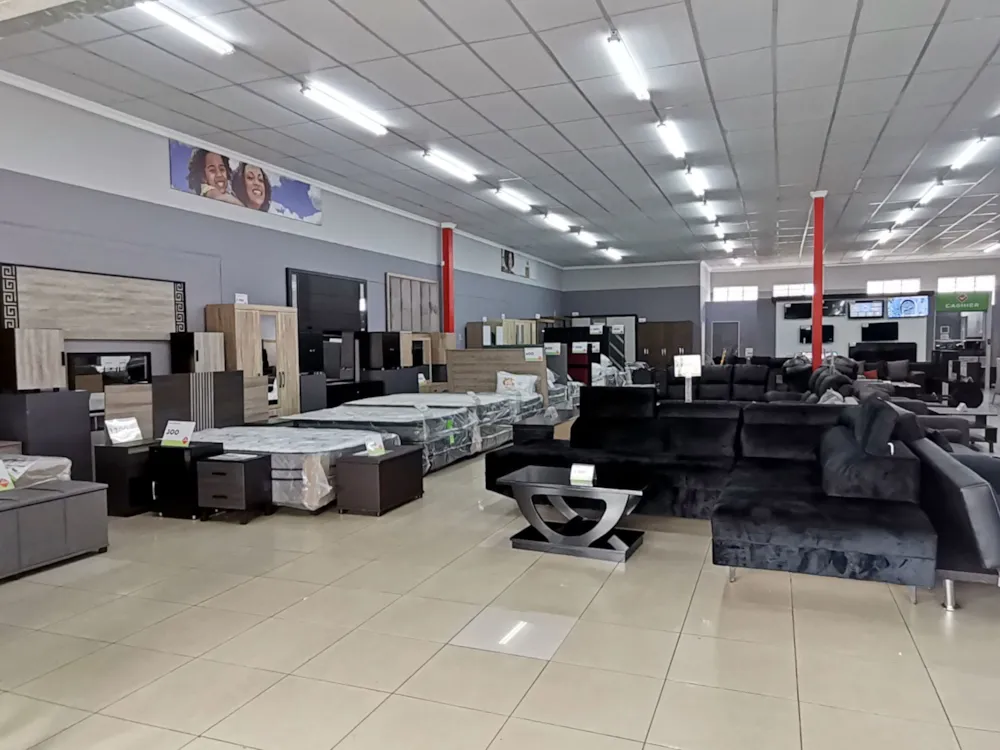 Commercial Building for sale in Lydenburg (Mashishing) - 1LY1690567 Commercial Building for sale in Lydenburg (Mashishing) - 1LY1690567