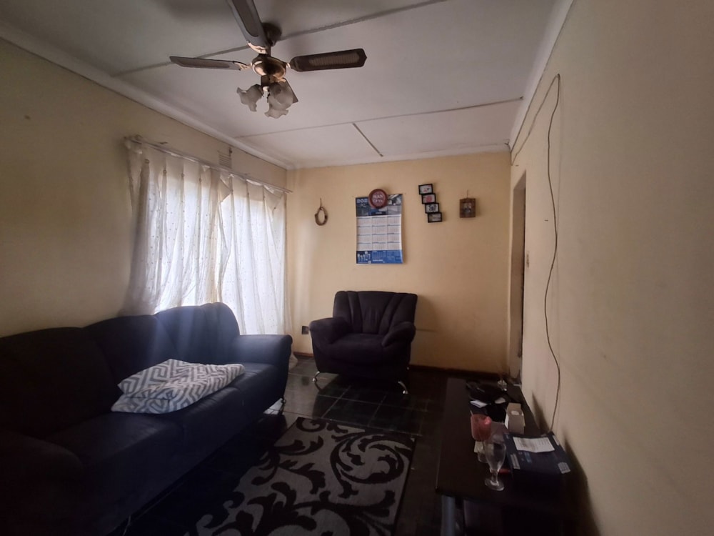 House for sale in Esikhawini - 1RY1690473 House for sale in Esikhawini - 1RY1690473