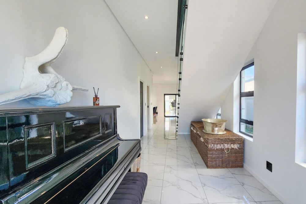 House for sale in Sandown, Blouberg - 1TV1690729