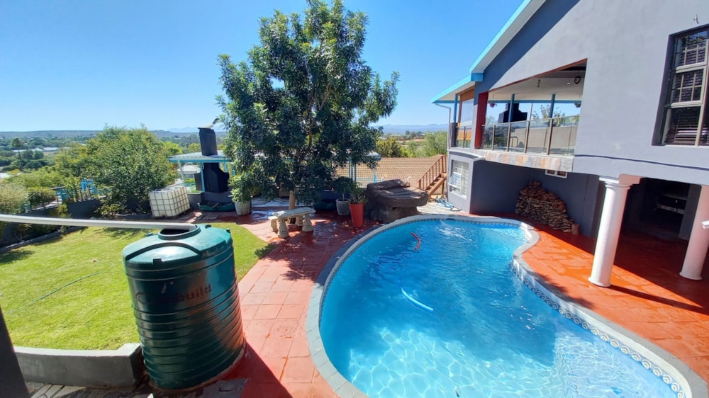 House for sale in Oudtshoorn South - 1OU1690886 House for sale in Oudtshoorn South - 1OU1690886