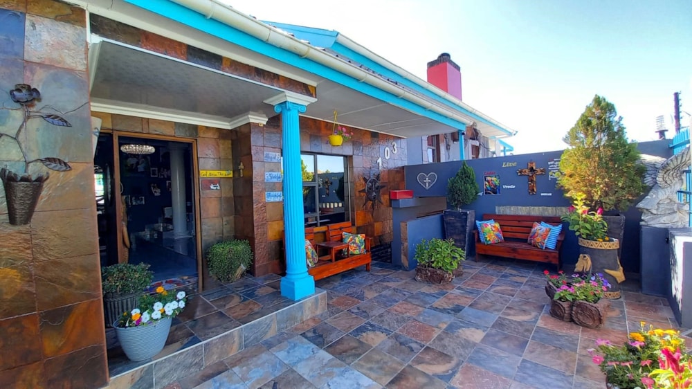 House for sale in Oudtshoorn South - 1OU1690886 House for sale in Oudtshoorn South - 1OU1690886