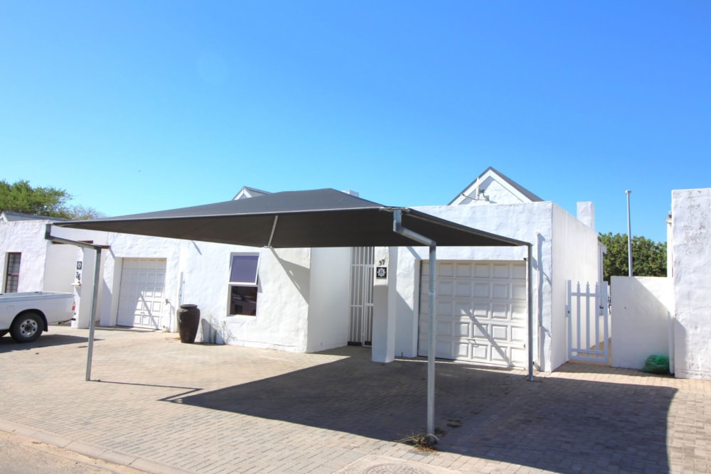 House for sale in Velddrif - LA1690598