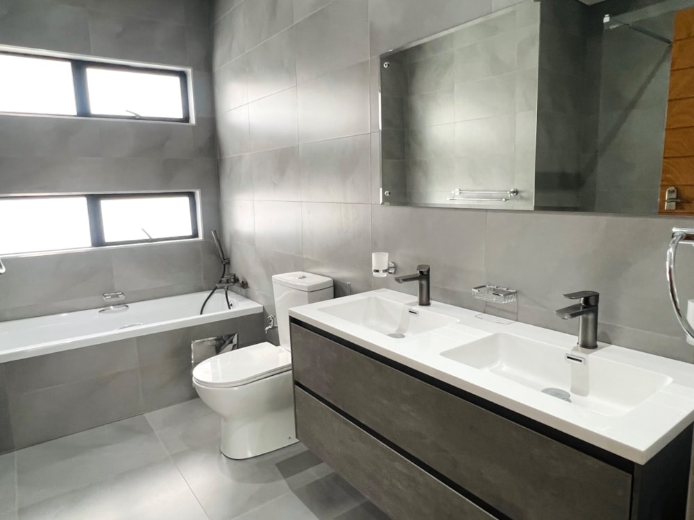 Townhouse let in Broadhurst, Botswana - 3BO1690635