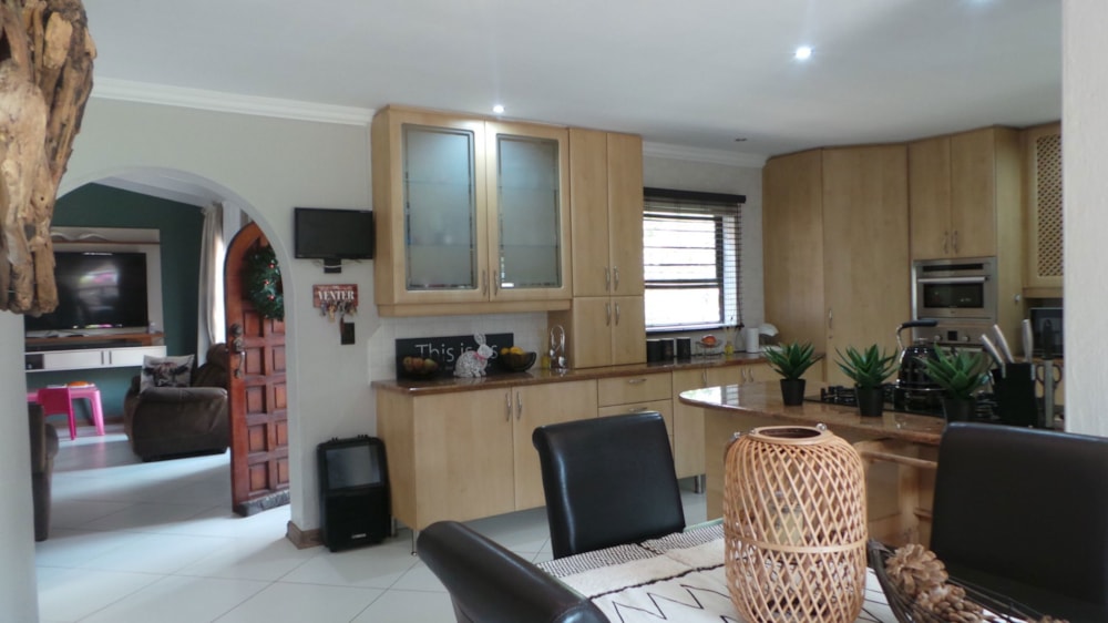 House for sale in Sunair Park - 1BJ1723557 House for sale in Sunair Park - 1BJ1723557