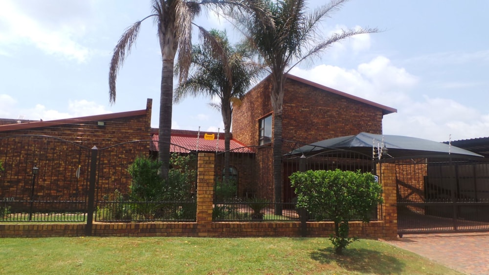 House for sale in Sunair Park - 1BJ1723557 House for sale in Sunair Park - 1BJ1723557