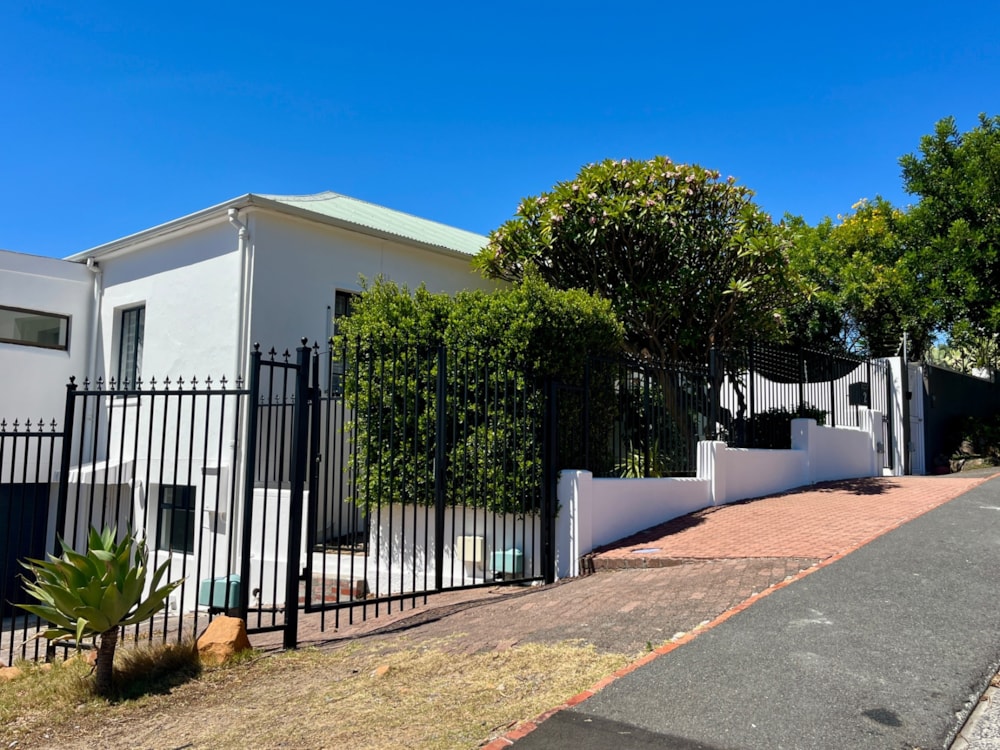 House let in Vredehoek - CBL1691005 House let in Vredehoek - CBL1691005