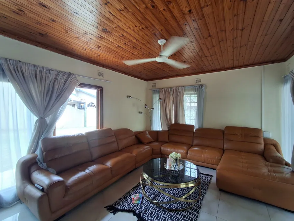 House for sale in Veldenvlei - 1RY1690689