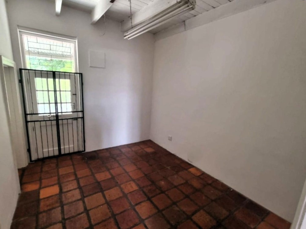 Commercial Building let in Amandelrug, Malmesbury - 1MS1690708 Commercial Building let in Amandelrug, Malmesbury - 1MS1690708