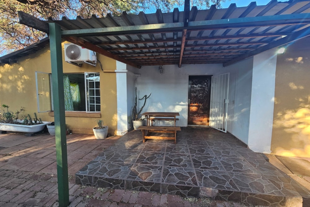 House to rent in Kathu - 1RN1746747
