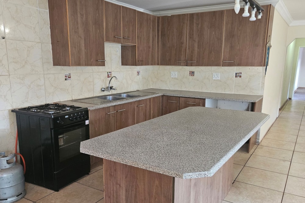 House to rent in Kathu - 1RN1746747
