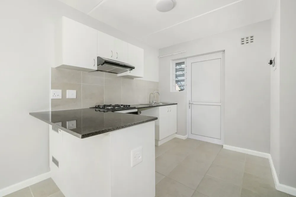 Apartment for sale in Fairview, Port Elizabeth, Gqeberha - 1PLZ1690823 Apartment for sale in Fairview, Port Elizabeth, Gqeberha - 1PLZ1690823