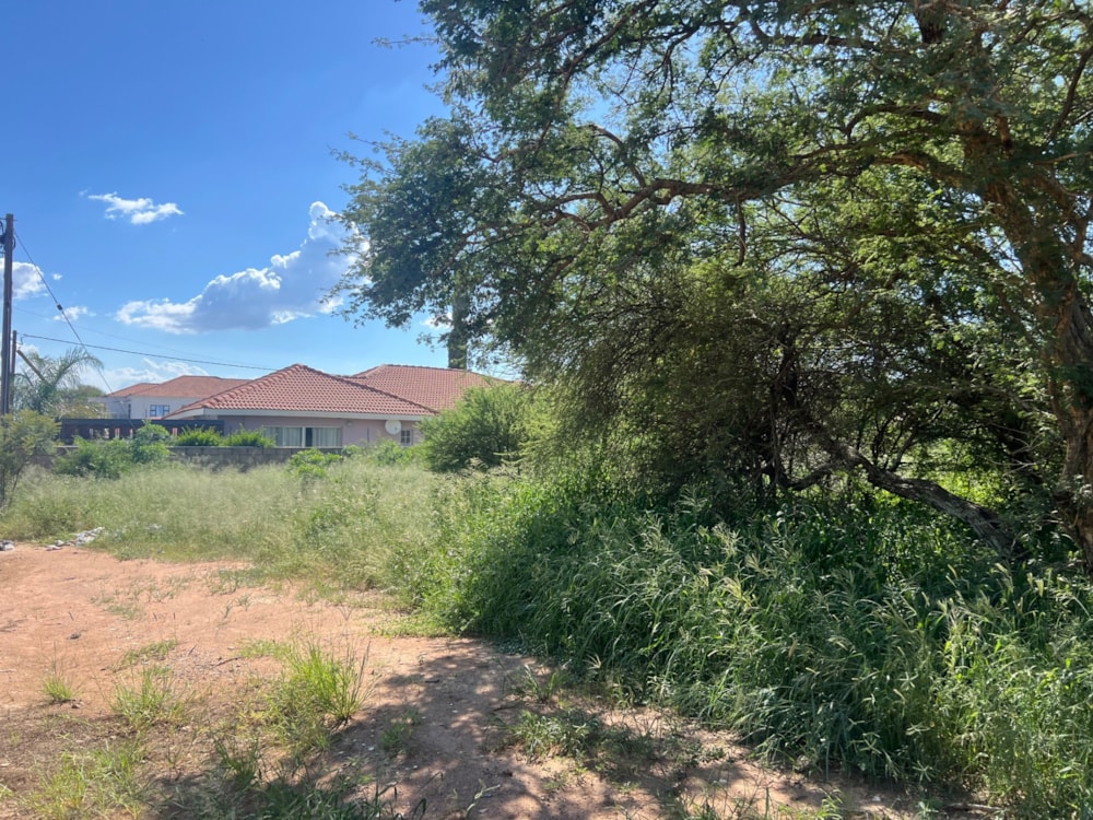 Vacant land for sale in Gaborone North, Botswana - 3BO1694413 Vacant land for sale in Gaborone North, Botswana - 3BO1694413