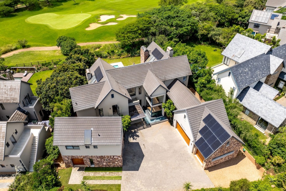 Golf estate house for sale in Cotswold Downs Estate - 1KF1690893 Golf estate house for sale in Cotswold Downs Estate - 1KF1690893