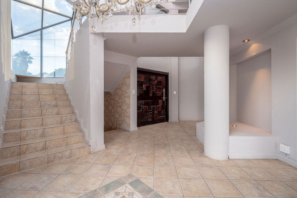 House for sale in Constantia Kloof - RAN1702467 House for sale in Constantia Kloof - RAN1702467