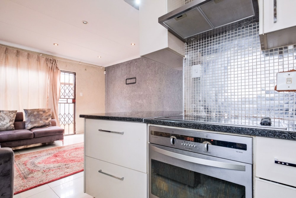 House sold in Protea Glen - RDT1691122