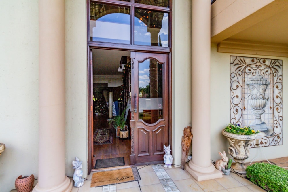 Security estate home for sale in Xanadu - 1HR1691140