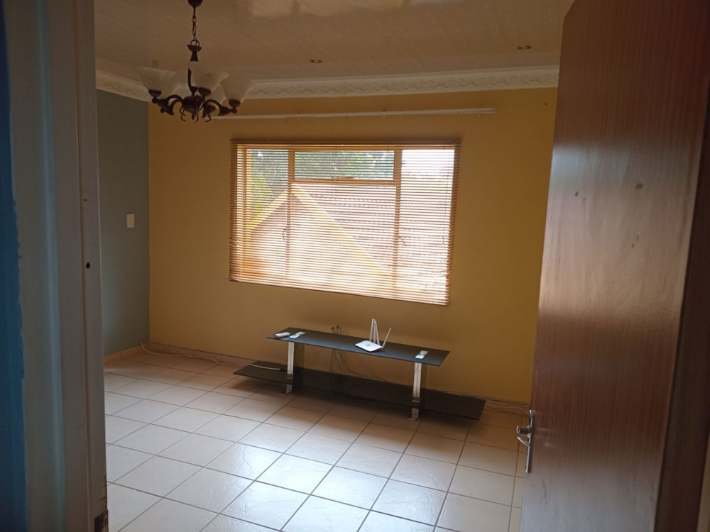 Apartment let in Kingsview - 1WR1691318