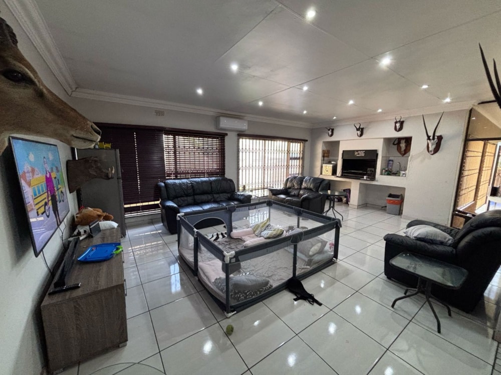 House for sale in Three Rivers East - 1VT1691957