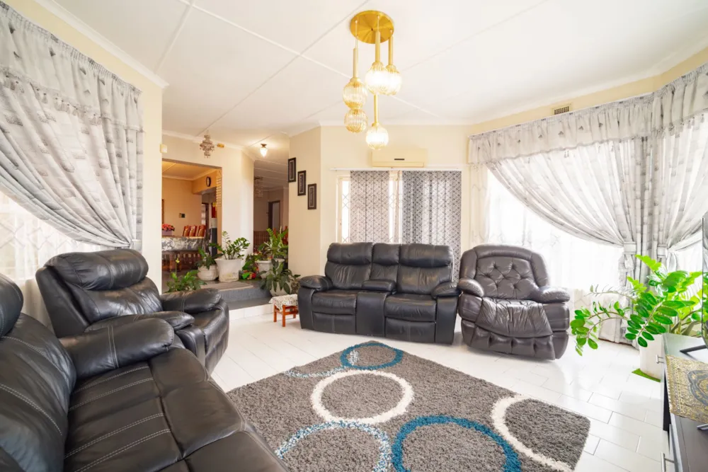 House for sale in Burbreeze - 1BD1691469
