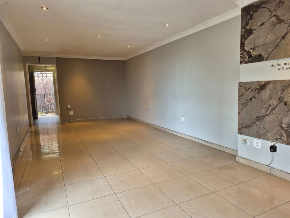 House for sale in Orient Hill - 1WB1692156