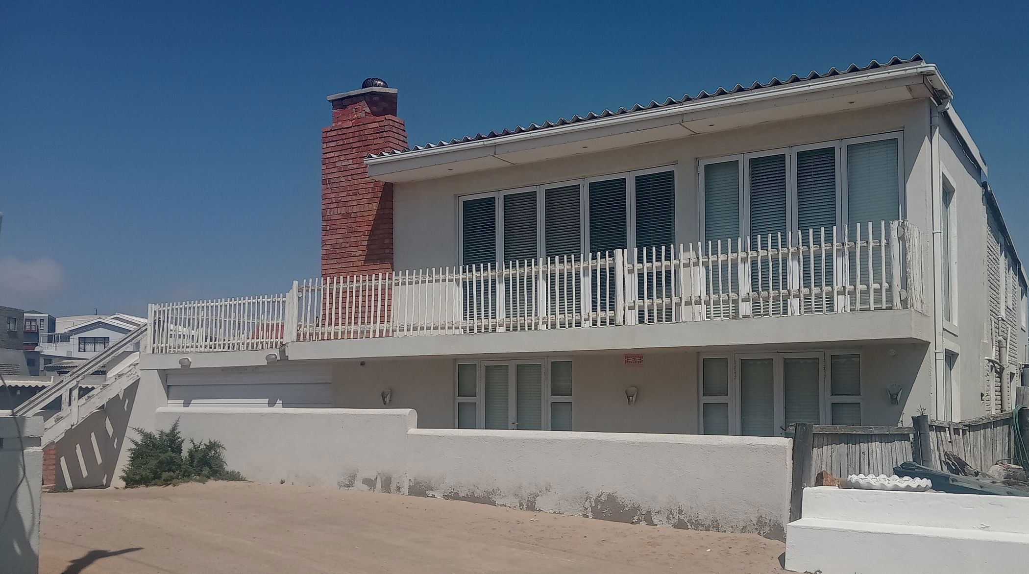 Double-storey house let in Port Nolloth - 1NA1691414