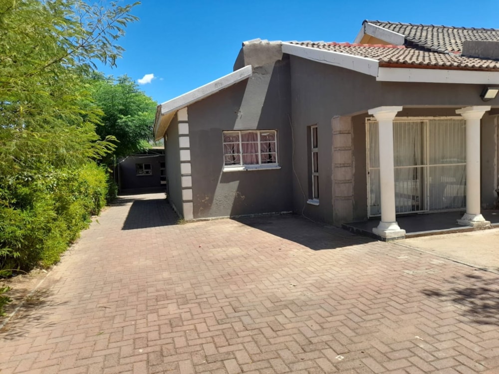 House for sale in Queenstown - 1MH1691472