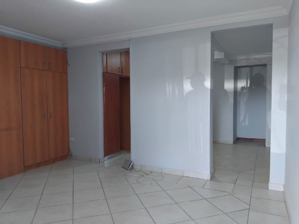Apartment for sale in Umkomaas - 1si1692270